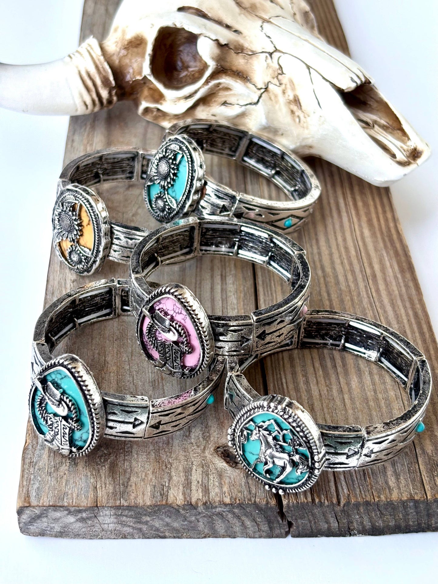 Western Style Stone Pendant Engraved Aztec Stretch Bracelet