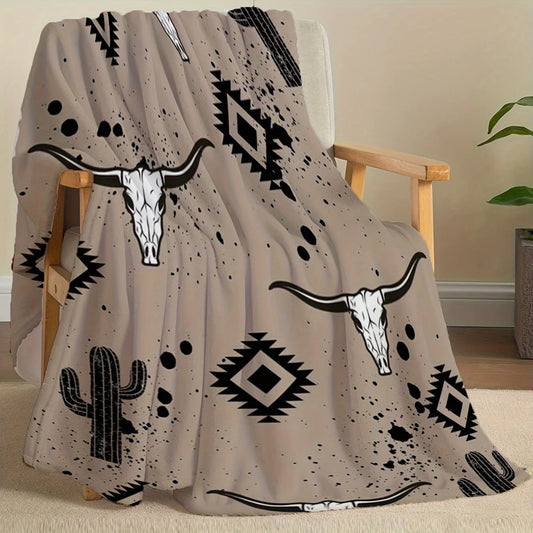 1pc Country Western Flannel Blanket, French Style, Soft And Comfortable Blanket, Bull Skull And Cactus Pattern, Home Decoration