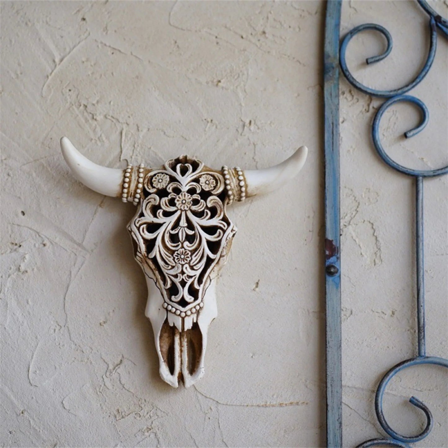 Realistic Bison Skull Wall Decor Bull Head Sculpture 3D Faux Cow Skull Wall Mount Art Piece Western Home Decor Wildlife Animal